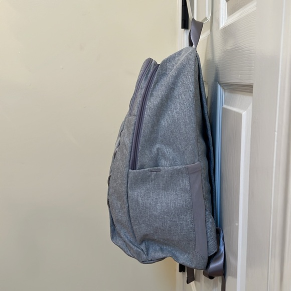 NEW Vera Bradley Lighten Up Sporty Backpack in Medium Heather Gray - Picture 9 of 16